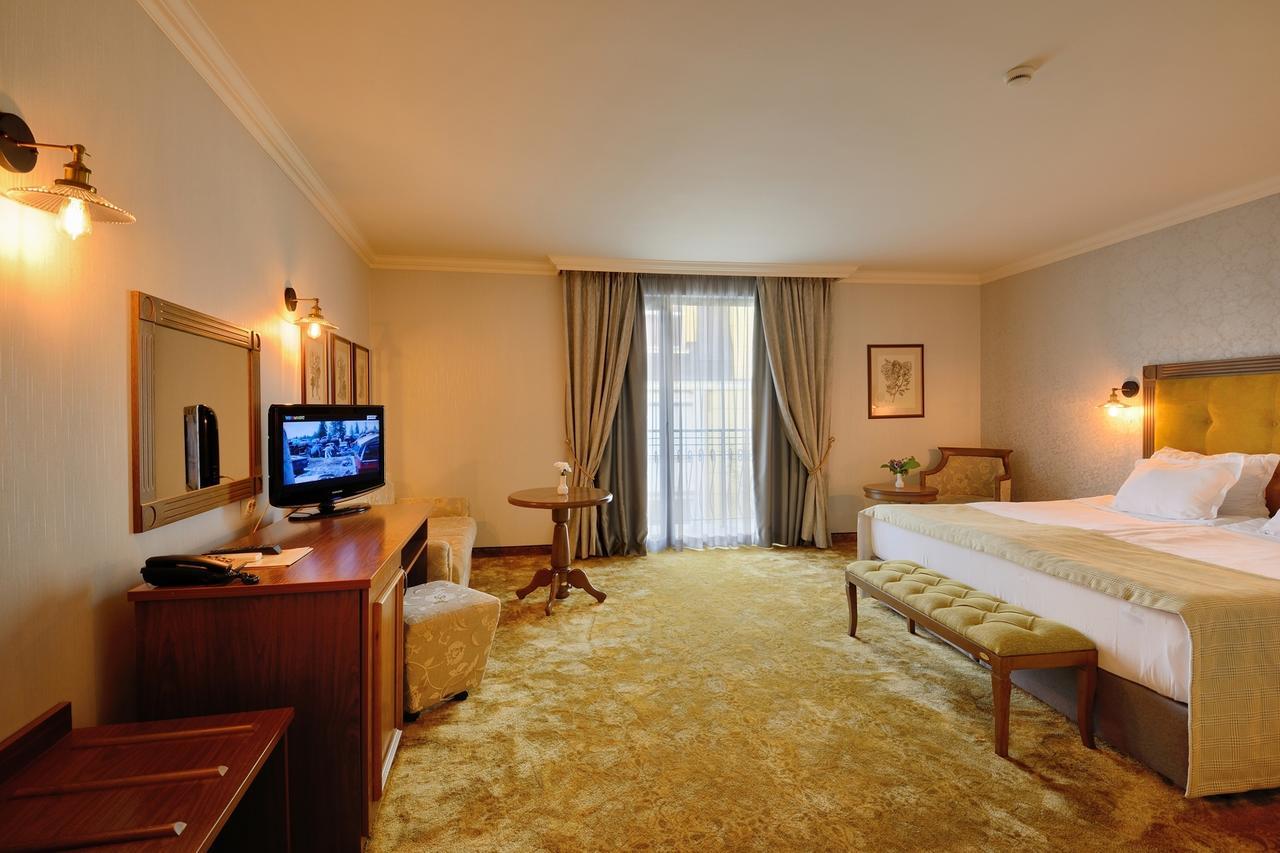 Hotel Club Central Hisarya Eksteriør billede